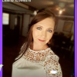 Meet your Posher, Malinda